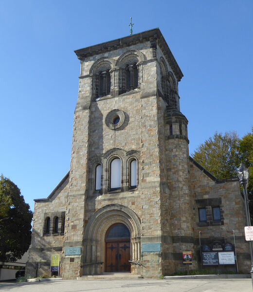 The First Parish Church in Plymouth MA